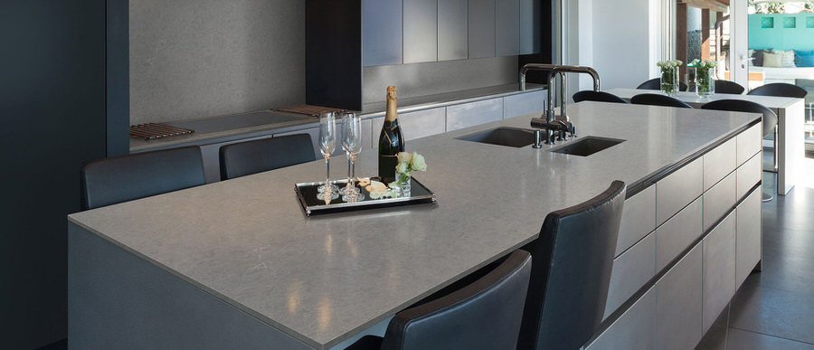 Vena Carbona Quartz countertops #4