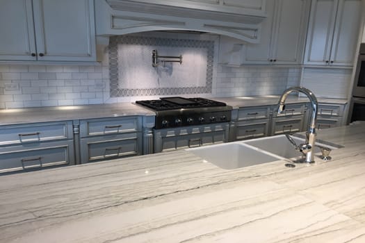 White Macubas Quartzite Kitchen  portfolio #4